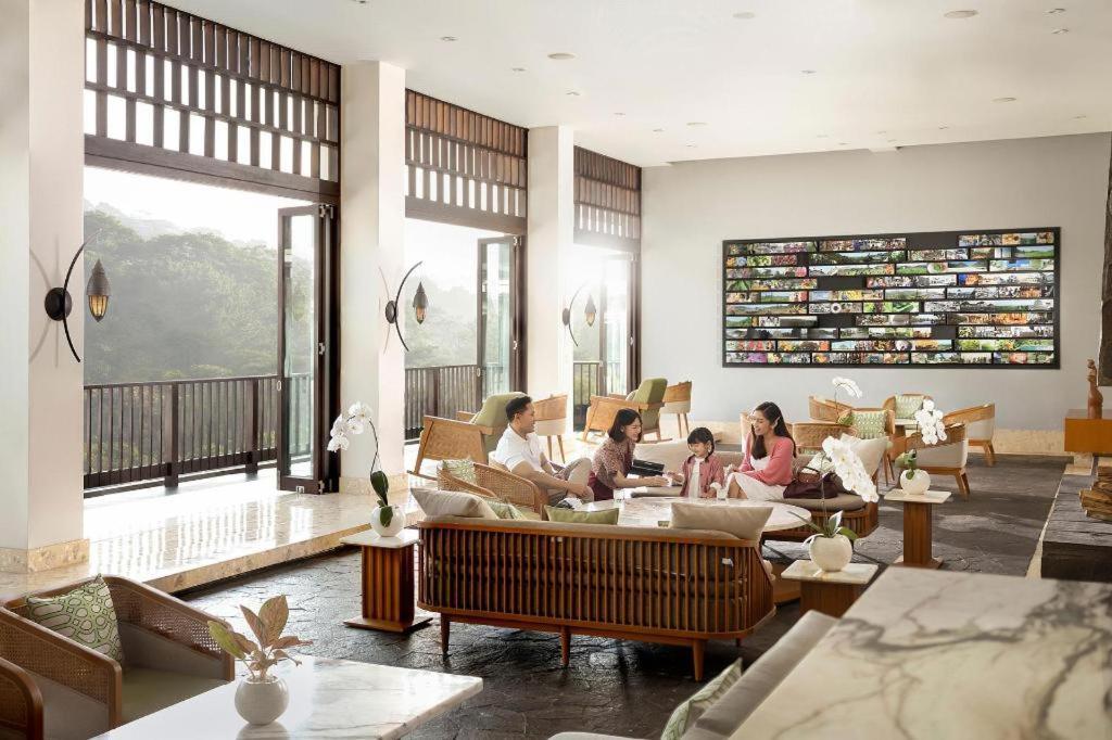 Resor Padma 5*